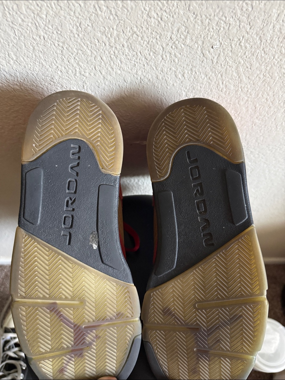 Jordan 5 Raging Bull - Picture 4 of 5